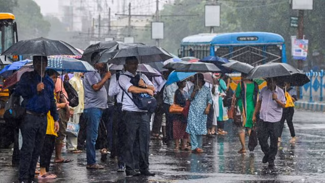 Heavy rain, thunderstorms expected soon in Kolkata and districts across West Bengal